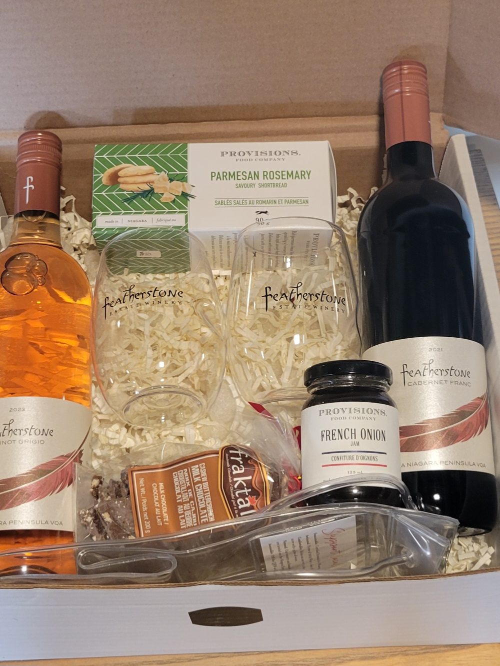 Featherstone "Cheers!" Box